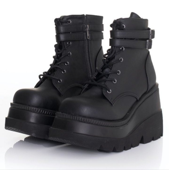 ♥︎NIB Demonia Platform Ankle Boots♥︎ - Picture 5 of 12